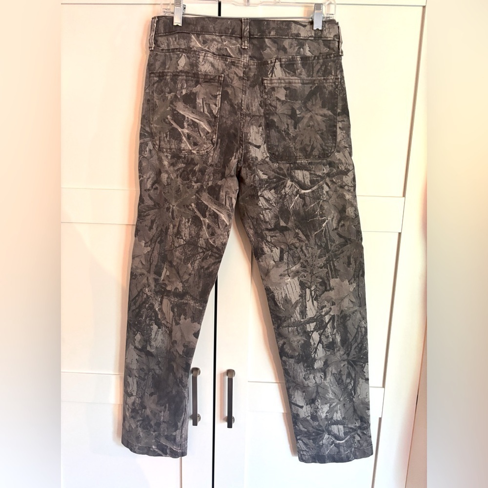 Hollister Men’s Camo Loose Jeans - size 29 w x 32 - Picture 5 of 8